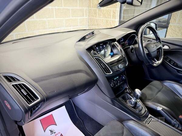 Used Ford Focus 2017 for sale - 76359667: Photo 32