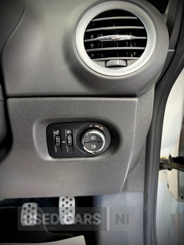 Used Vauxhall Corsa 2014 for sale - 77697182: Photo 15