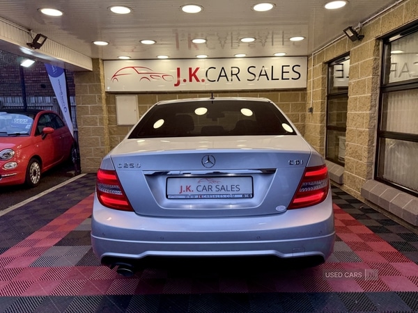 Used Mercedes-Benz C Class 2011 for sale - 77575573: Photo 8