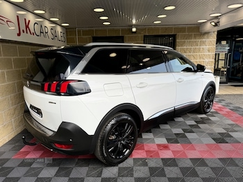 Used Peugeot 5008 2018 for sale - 79034856: Photo