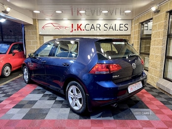 Used Volkswagen Golf 2015 for sale - 76927325: Photo