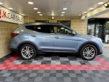 Used Hyundai Santa Fe 2015 for sale - 75682455: Photo