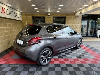 Used Peugeot 208 2018 for sale - 75564573: Photo