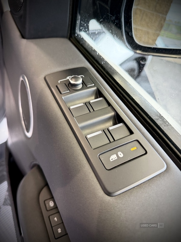 Used Land Rover Discovery 2017 for sale - 76190322: Photo 31