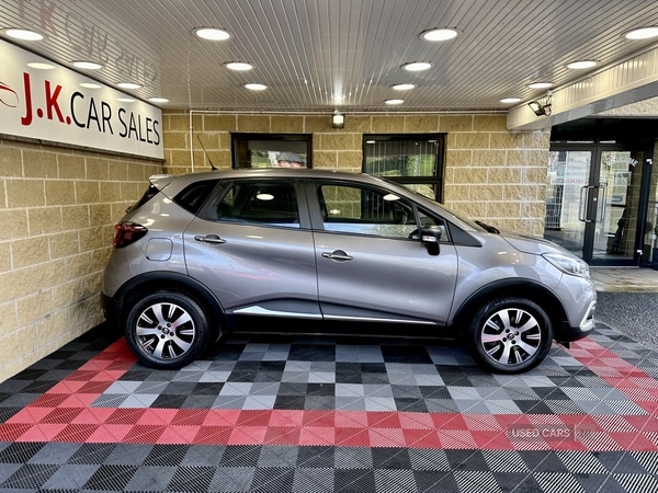 Used Renault Captur 2017 for sale - 72816441: Photo 3