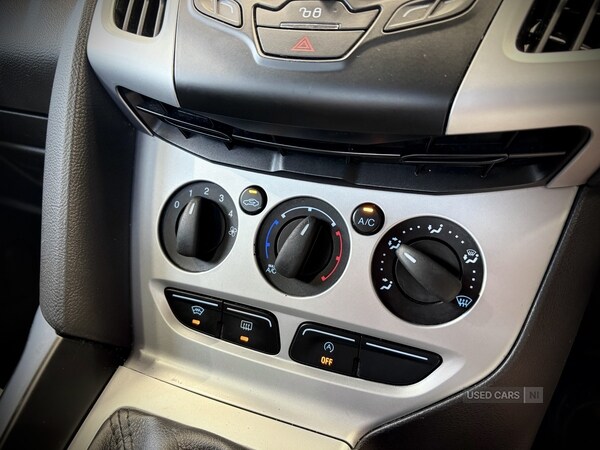 Used Ford Focus 2011 for sale - 75659367: Photo 21