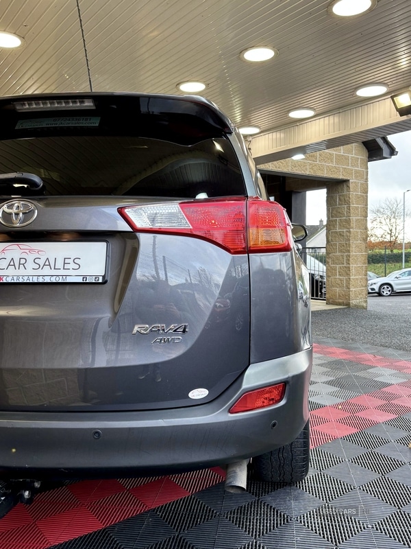 Used Toyota RAV4 2014 for sale - 76474122: Photo 9