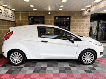 Used Ford Fiesta 2016 for sale - 78649635: Photo