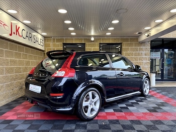 Used Volvo C30 2011 for sale - 76372130: Photo