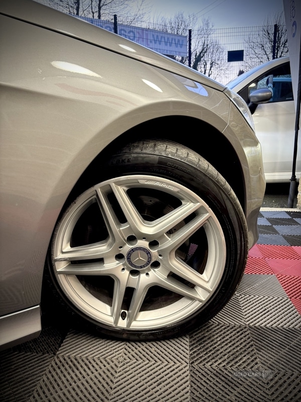 Used Mercedes-Benz E Class 2013 for sale - 77978727: Photo 12