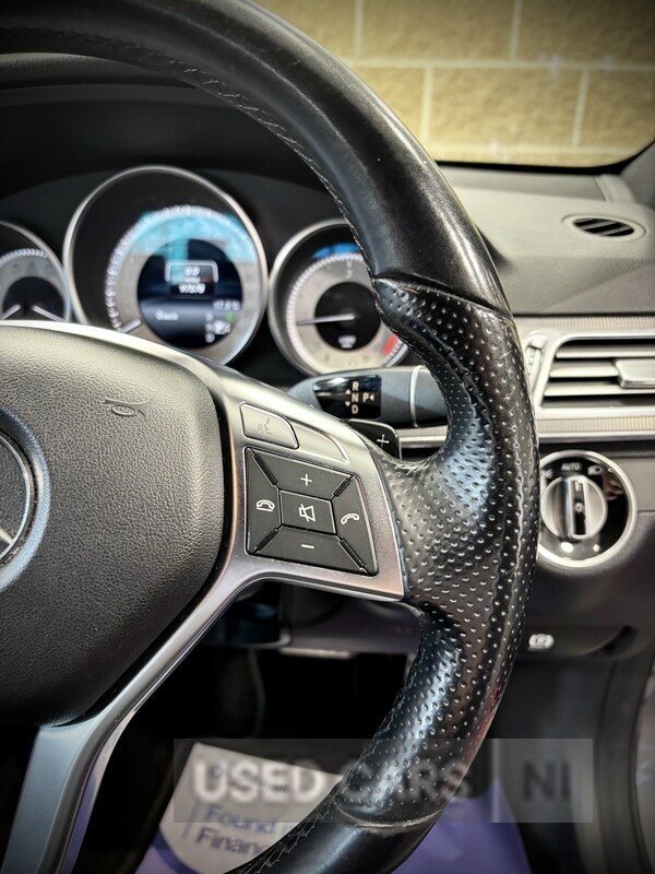 Used Mercedes-Benz E Class 2013 for sale - 77978727: Photo 16