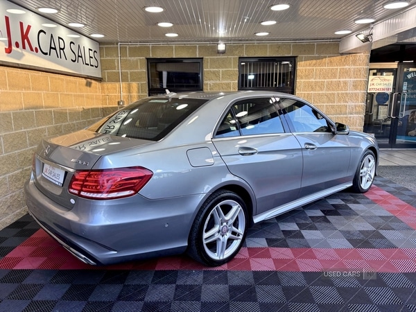 Used Mercedes-Benz E Class 2013 for sale - 77978727: Photo 2