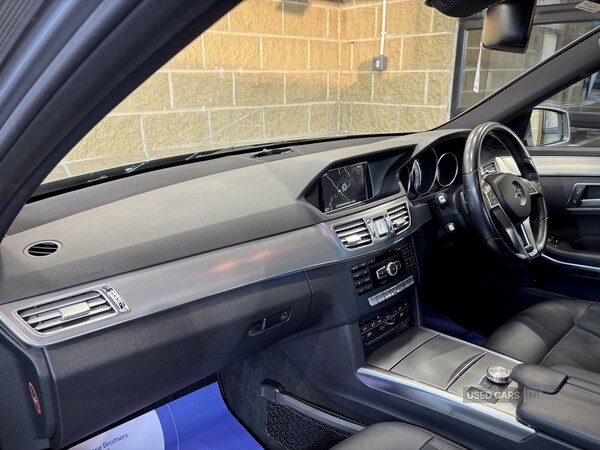 Used Mercedes-Benz E Class 2013 for sale - 77978727: Photo 25