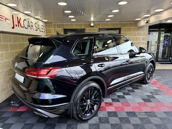 Used Volkswagen Touareg 2019 for sale - 78823677: Photo