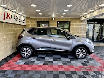 Used Renault Captur 2017 for sale - 79159559: Photo