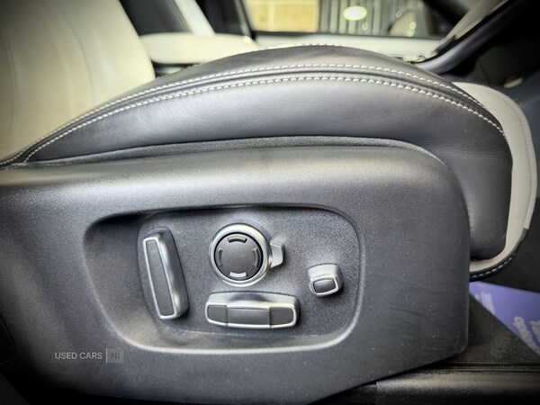 Used Land Rover Range Rover Velar 2017 for sale - 77893383: Photo 35