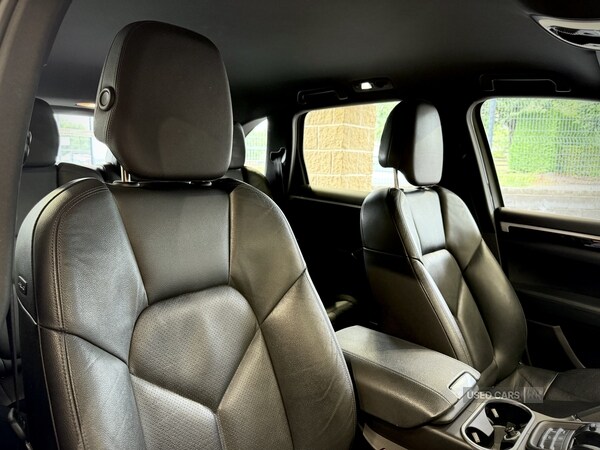 Used Porsche Cayenne 2012 for sale - 75312059: Photo 32