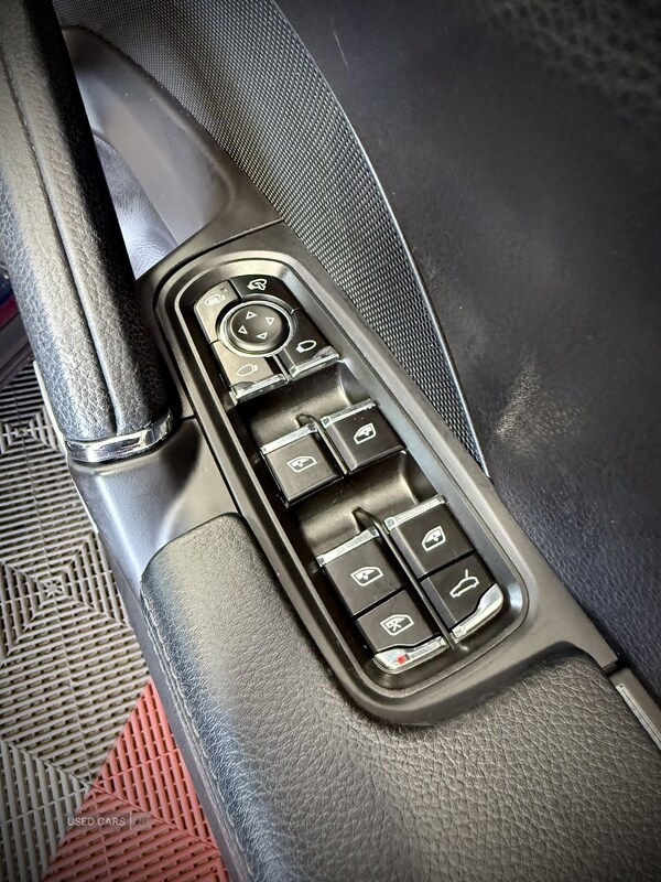 Used Porsche Cayenne 2012 for sale - 75312059: Photo 33