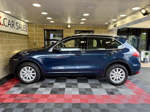 Used Porsche Cayenne 2012 for sale - 75312059: Photo 6
