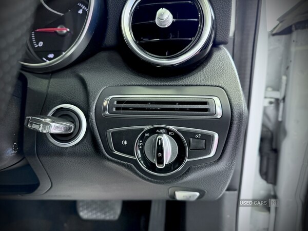 Used Mercedes-Benz C Class 2015 for sale - 76315405: Photo 17