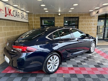 Used Vauxhall Insignia 2017 for sale - 78935923: Photo