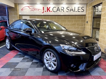 2014 - 300h Luxury 4dr CVT Auto