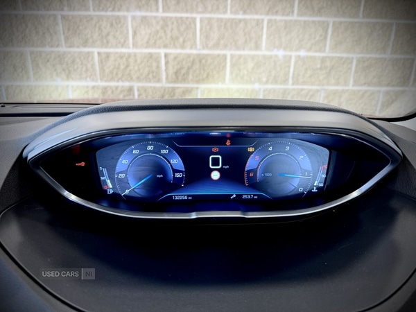 Used Peugeot 3008 2017 for sale - 74396403: Photo 12