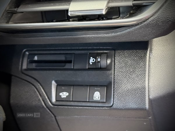 Used Peugeot 3008 2017 for sale - 74396403: Photo 16