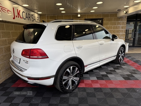 Used Volkswagen Touareg 2016 for sale - 76271103: Photo 2