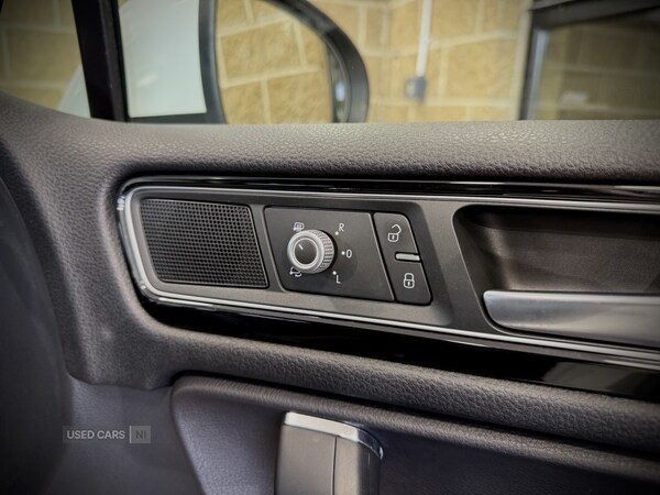 Used Volkswagen Touareg 2016 for sale - 76271103: Photo 37