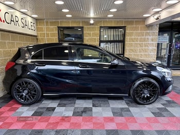 Used Mercedes-Benz A-Class 2015 for sale - 79751784: Photo