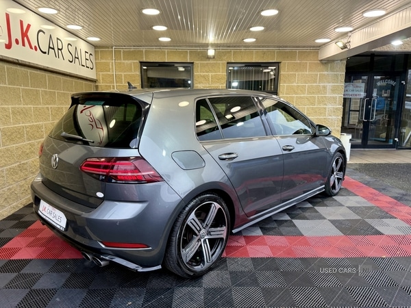 Used Volkswagen Golf 2017 for sale - 76522899: Photo 2