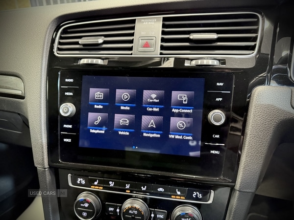 Used Volkswagen Golf 2017 for sale - 76522899: Photo 24