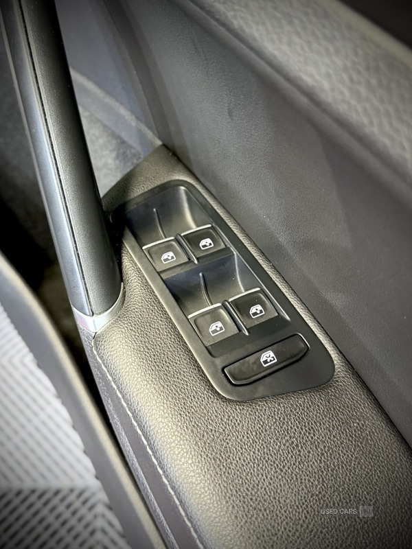 Used Volkswagen Golf 2017 for sale - 76522899: Photo 27