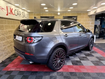 Used Land Rover Discovery Sport 2015 for sale - 77332222: Photo