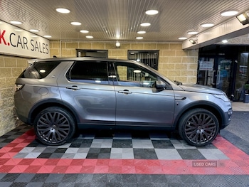 Used Land Rover Discovery Sport 2015 for sale - 77332222: Photo