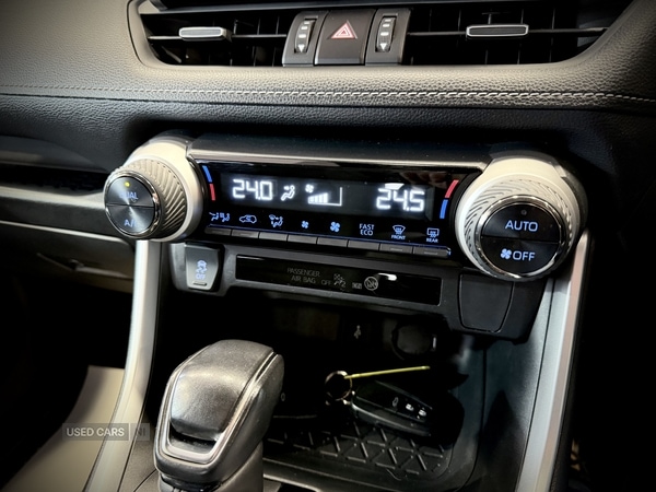 Used Toyota RAV4 2020 for sale - 76753532: Photo 25