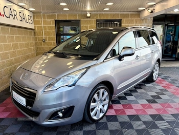 Used Peugeot 5008 2017 for sale - 79256585: Photo