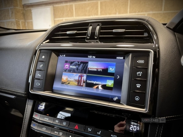 Used Jaguar F-Pace 2017 for sale - 76327438: Photo 15