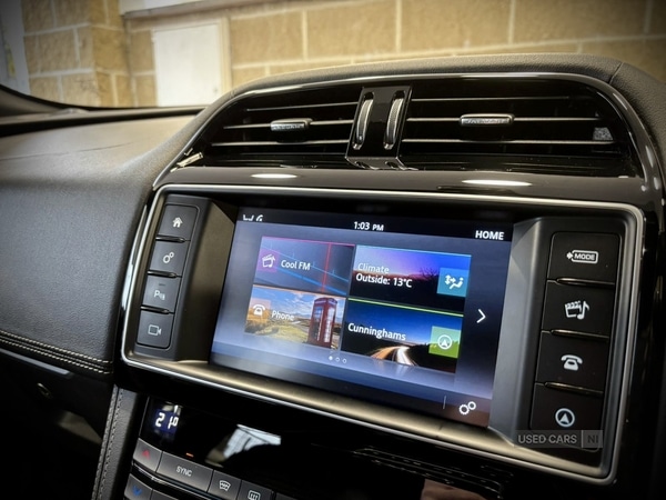 Used Jaguar F-Pace 2017 for sale - 76327438: Photo 16