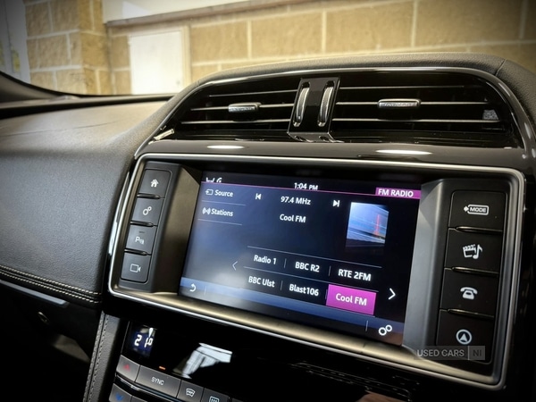 Used Jaguar F-Pace 2017 for sale - 76327438: Photo 19