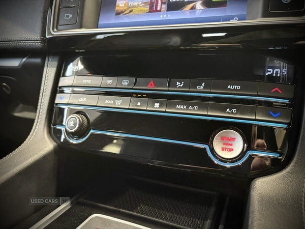 Used Jaguar F-Pace 2017 for sale - 76327438: Photo 22