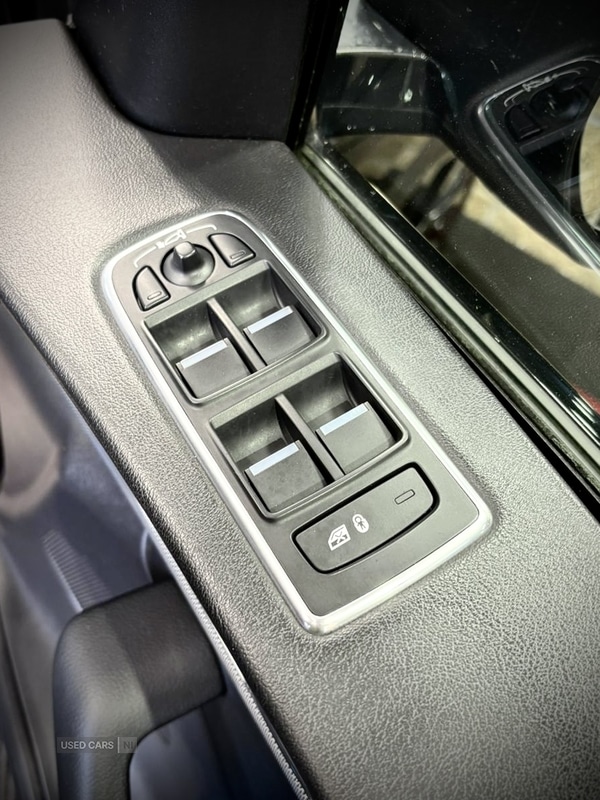 Used Jaguar F-Pace 2017 for sale - 76327438: Photo 27