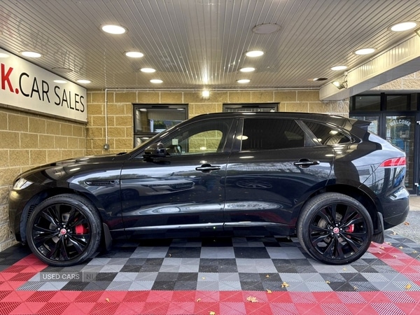 Used Jaguar F-Pace 2017 for sale - 76327438: Photo 6