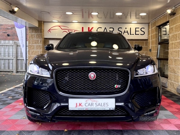 Used Jaguar F-Pace 2017 for sale - 76327438: Photo 7