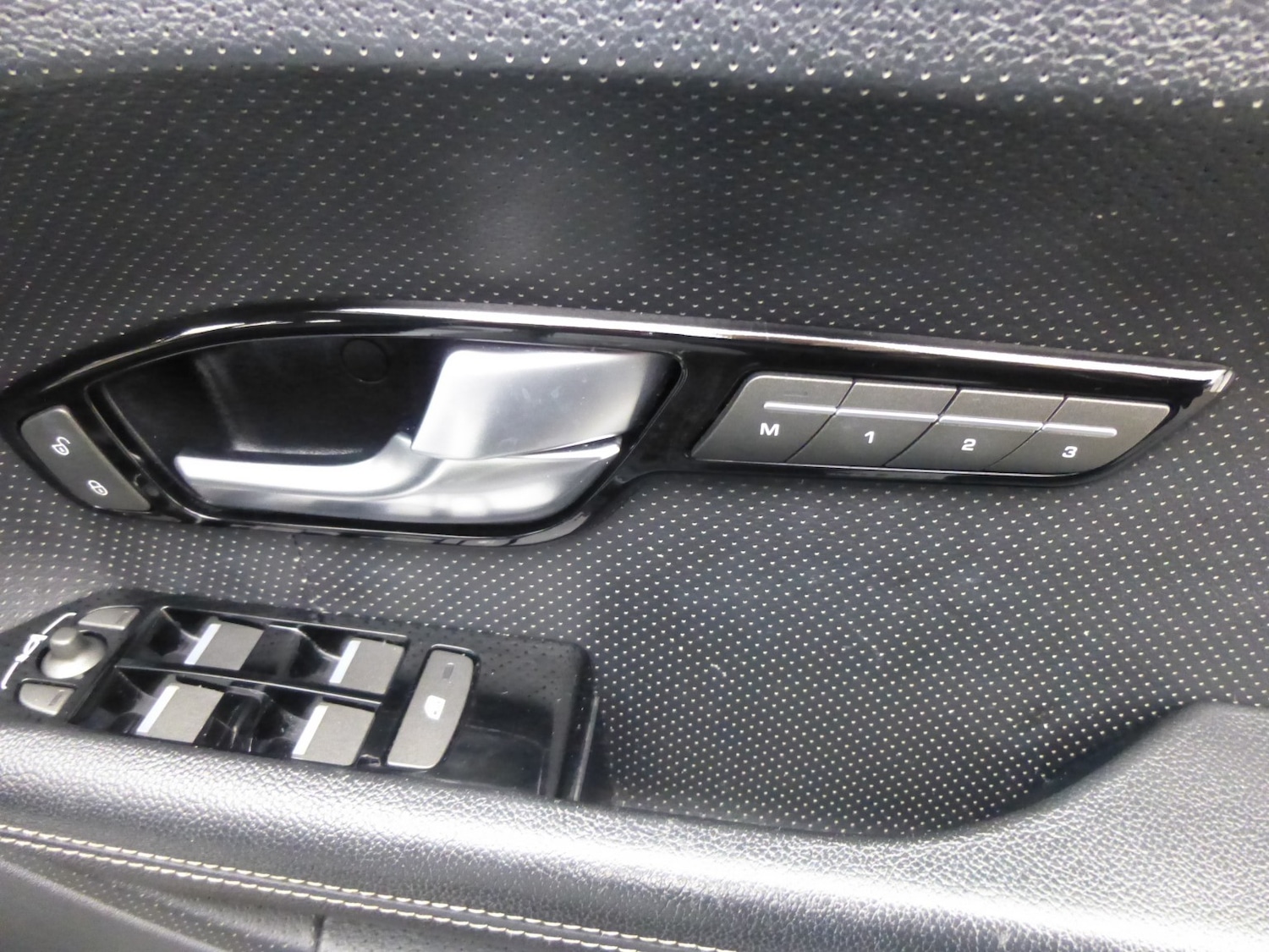 Used Land Rover Range Rover Evoque 2014 for sale - 77241907: Photo 16