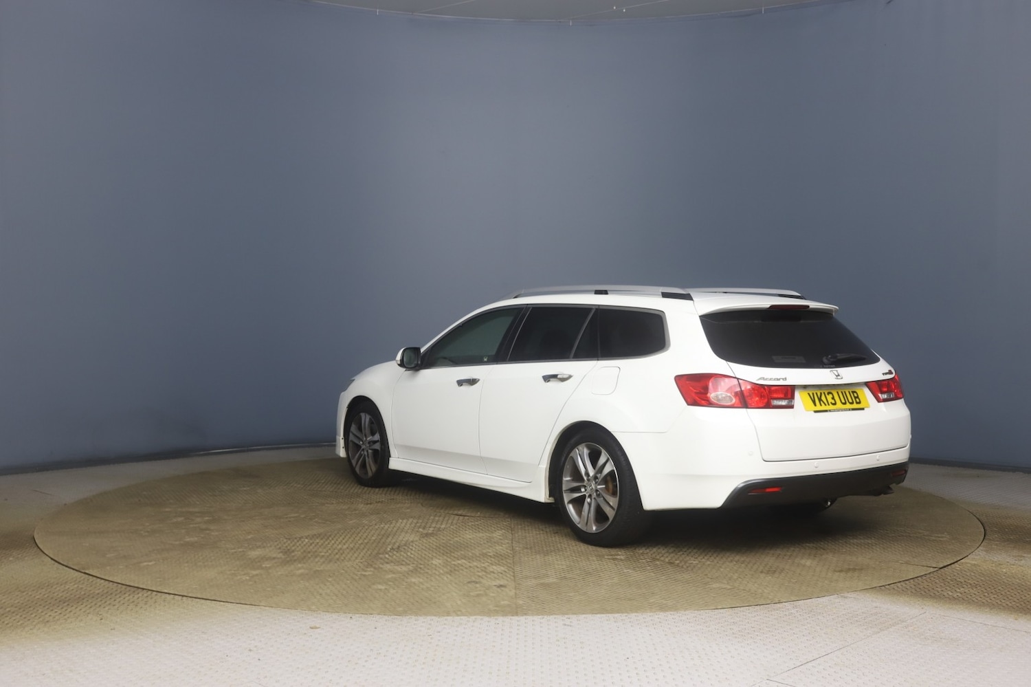 Used Honda Accord 2013 for sale - 77891560: Photo 4