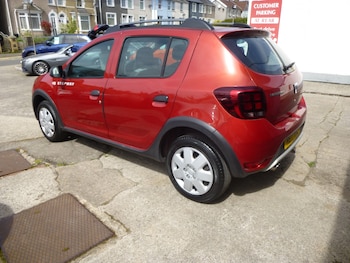 Used Dacia Sandero Stepway 2017 for sale - 78383362: Photo