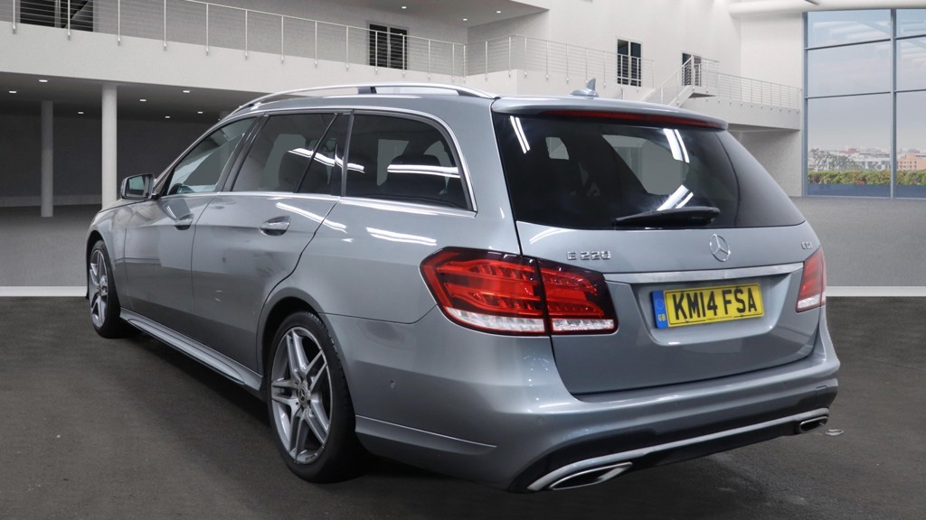 Used Mercedes-Benz E Class 2014 for sale - 77508636: Photo 3