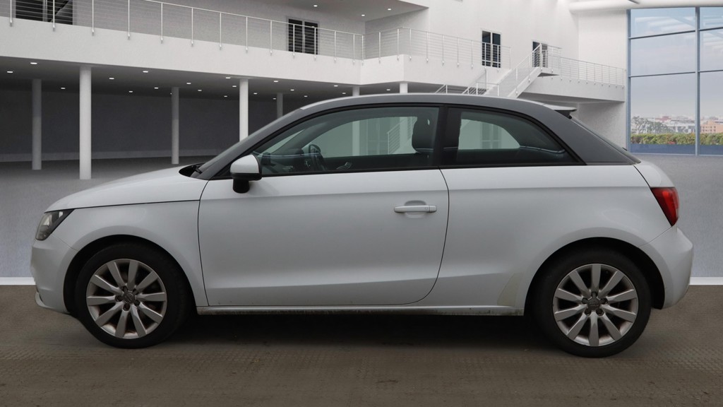 Used Audi A1 2013 for sale - 78018431: Photo 3